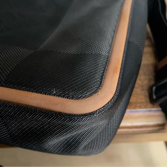 CHRISTMAS SPECIAL LOUIS VUITTON Damier Geant Gray Messenger Computer Laptop Bag - Picture 12 of 16